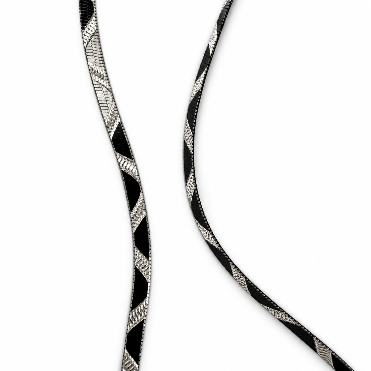Diagonal Stripe Slim Flat Chain
