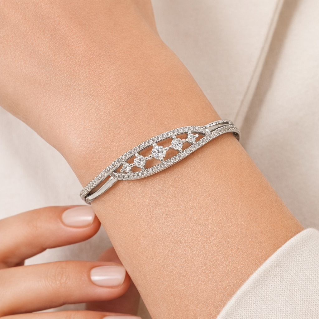 Elegant Marquise Leaf Diamond-Style Silver Bracelet