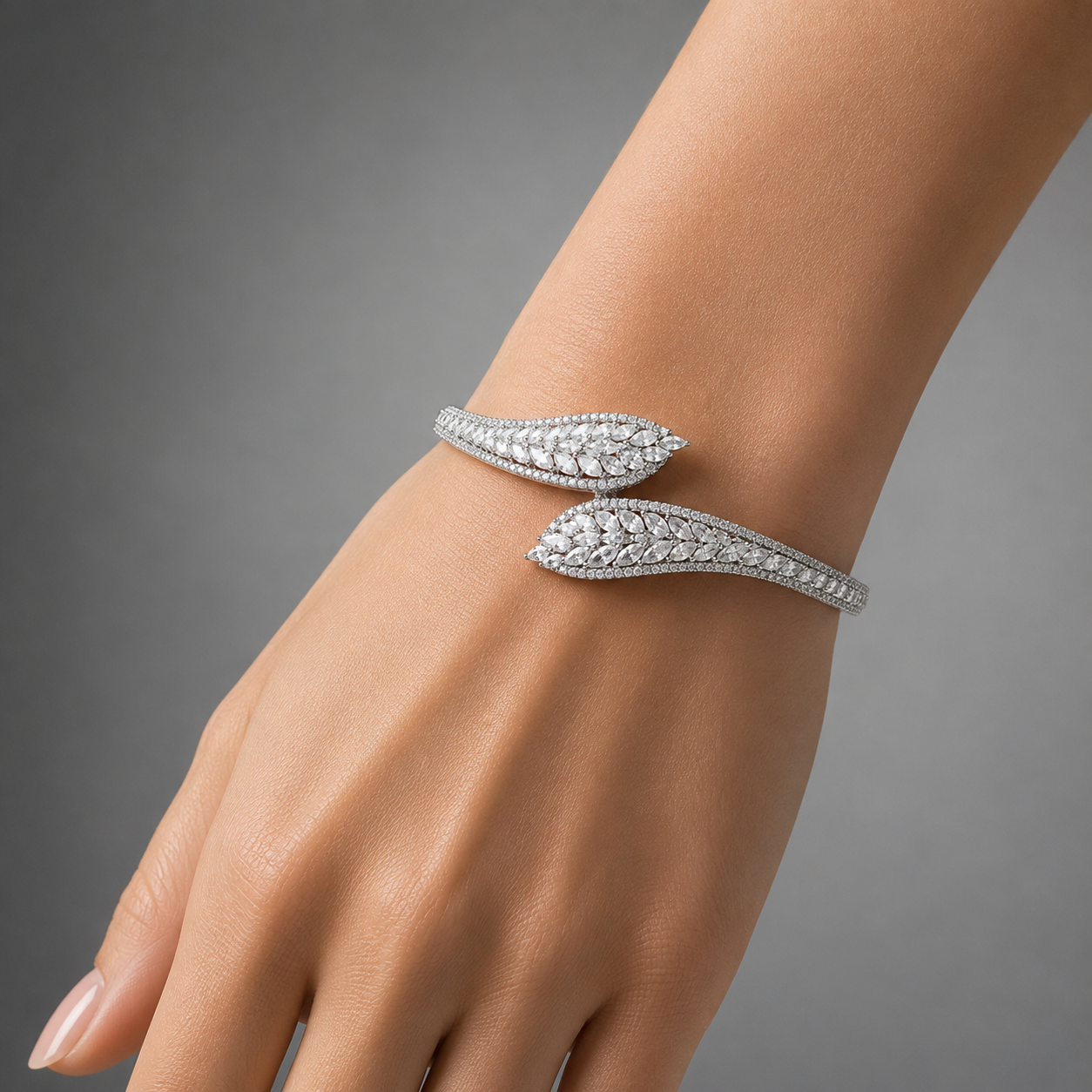 Leaf Embrace Silver Bracelet
