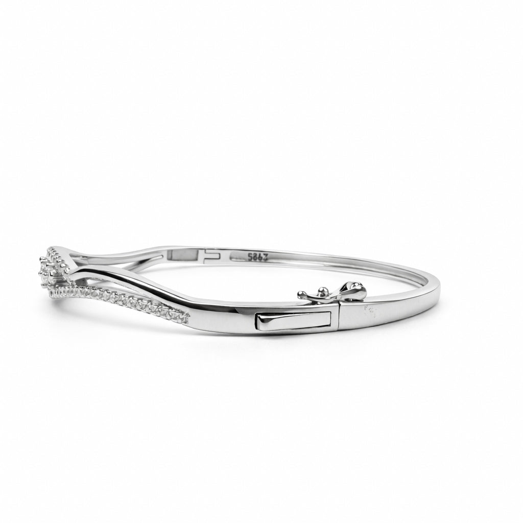 Elegant Marquise Leaf Diamond-Style Silver Bracelet