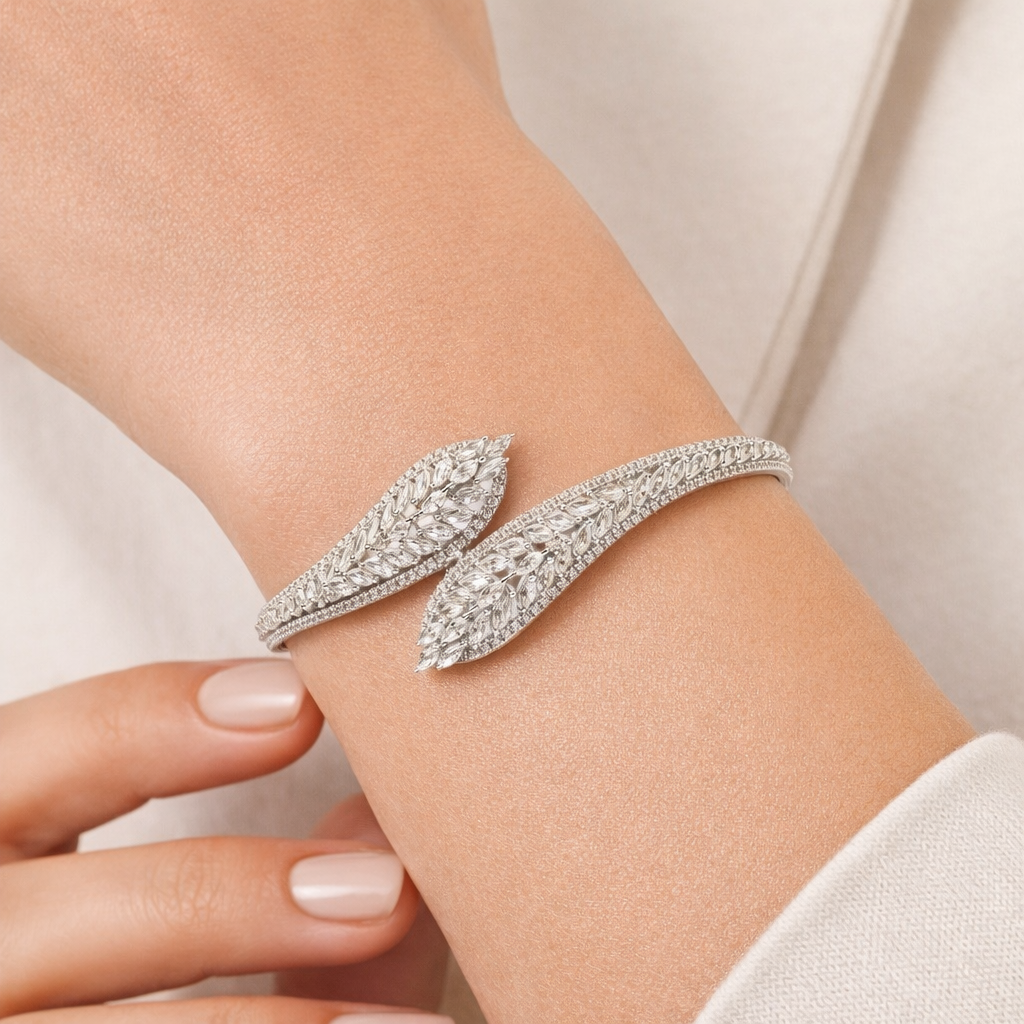 Leaf Embrace Silver Bracelet