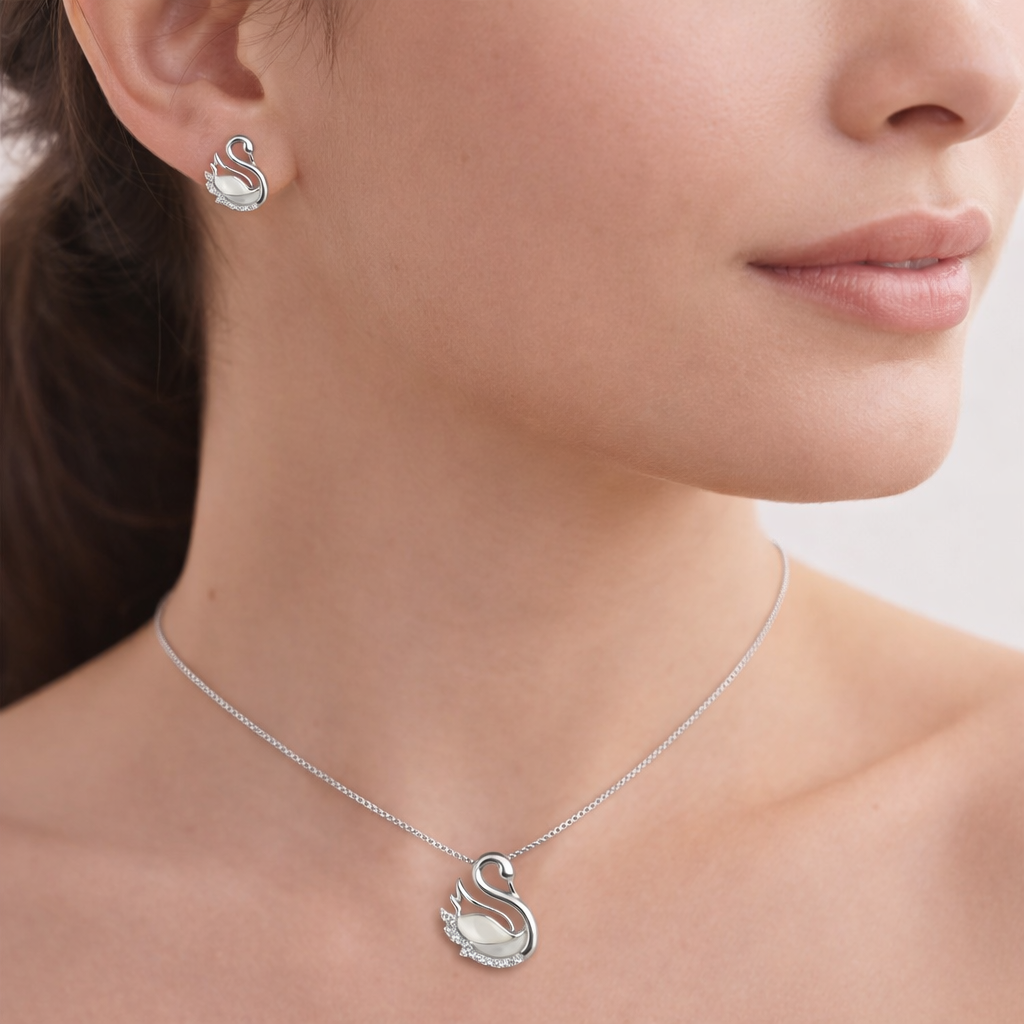 Swan Grace Silver Pendant Set